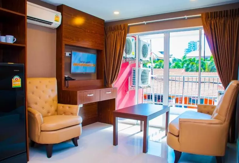 Fotos del hotel Family Residence:  10