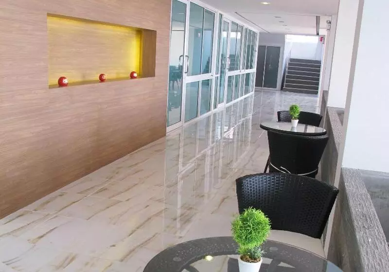 Fotos del hotel Nantra Pattaya Baan Ampoe Beach:  7