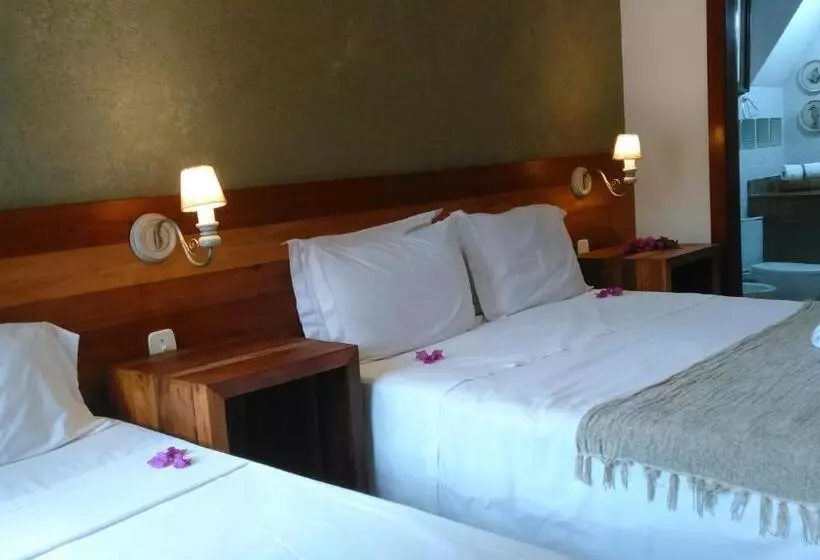 Fotos del hotel Pousada Praia João Fernandes:  6