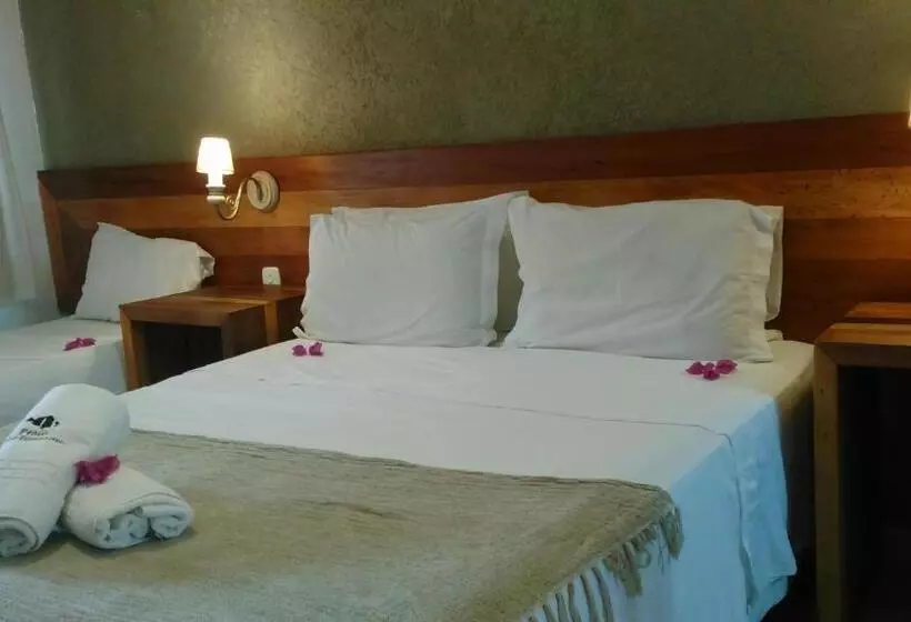 Fotos del hotel Pousada Praia João Fernandes:  14