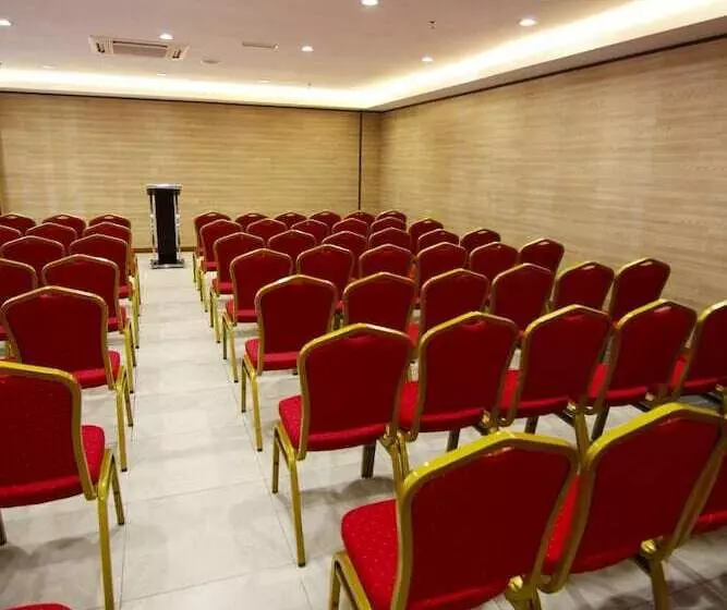 Fotos del hotel Putatan Platinum:  19