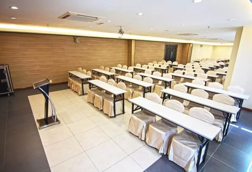 Fotos del hotel Putatan Platinum:  21