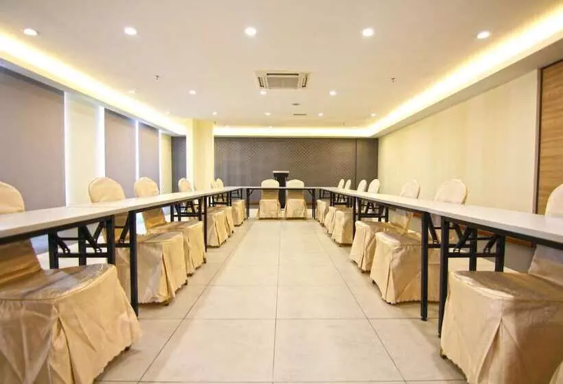 Fotos del hotel Putatan Platinum:  22