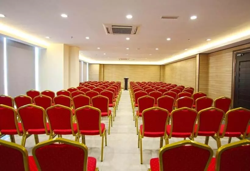 Fotos del hotel Putatan Platinum:  23