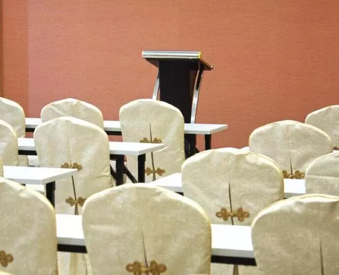 Fotos del hotel Putatan Platinum:  25