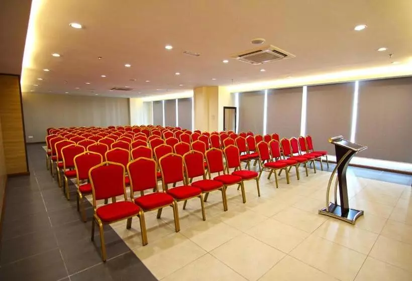 Fotos del hotel Putatan Platinum:  16