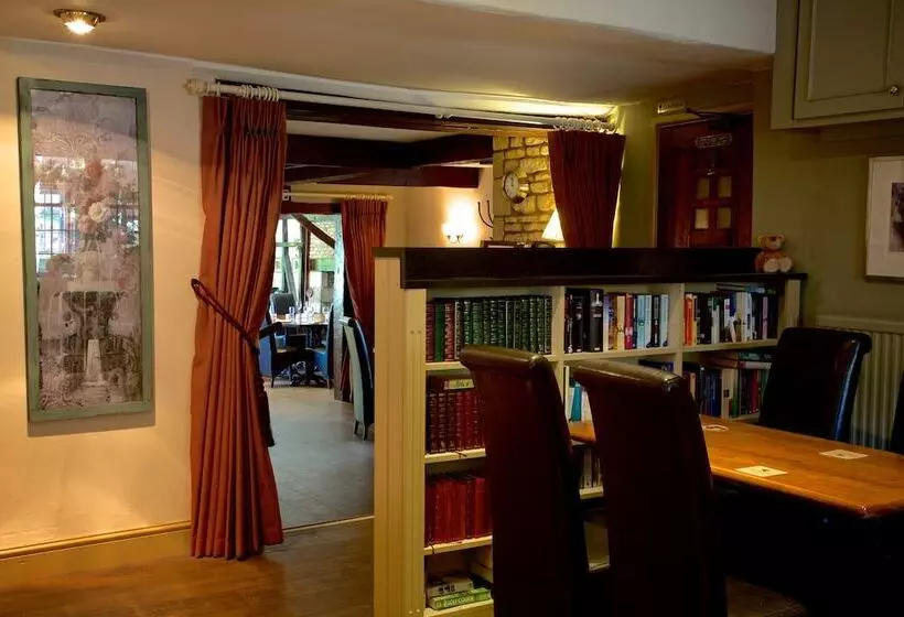 Fotos del hotel The Lamb Inn Great Rissington:  13