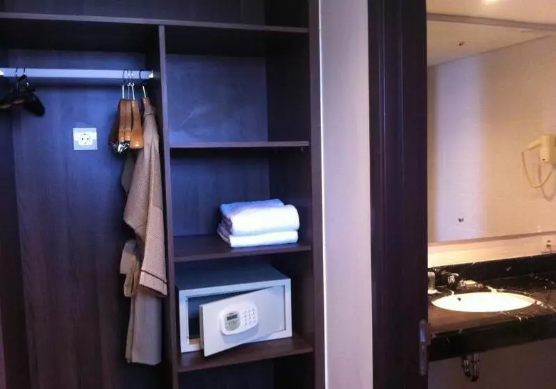 Fotos del hotel Mg Suites:  9