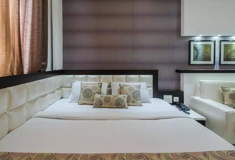 Fotos del hotel Oyo Premium Raja Park:  12