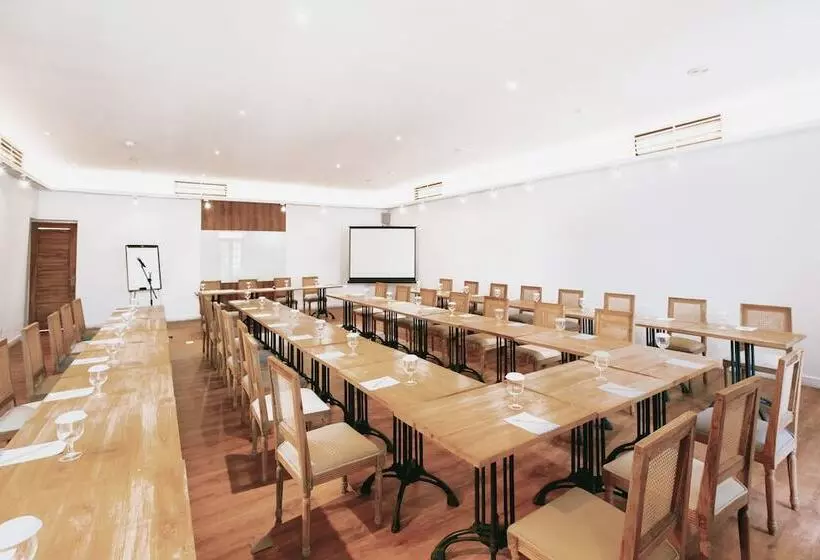 Fotos del hotel Adhisthana Hotel Yogyakarta:  7