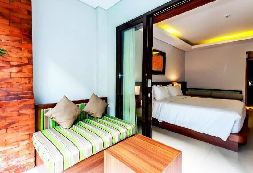 Grand Mirah Boutique