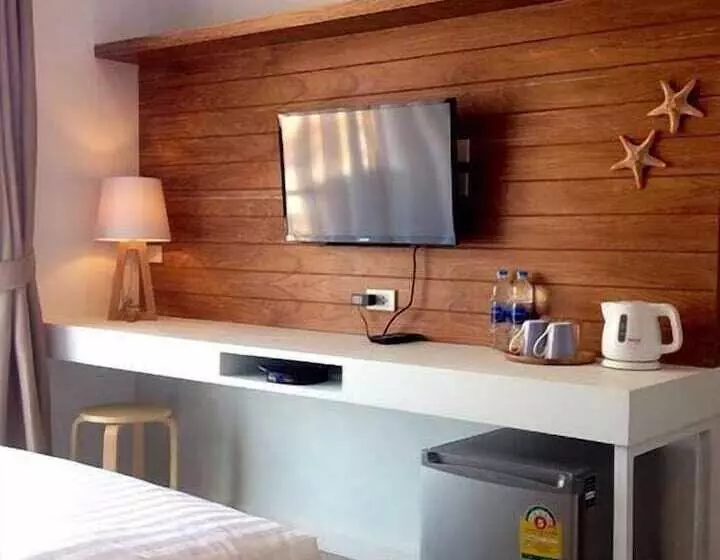 Chill House @ Nai Yang Beach