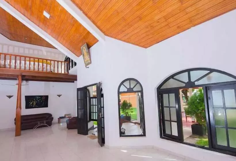 Fotos del hotel Latheena Resort:  24