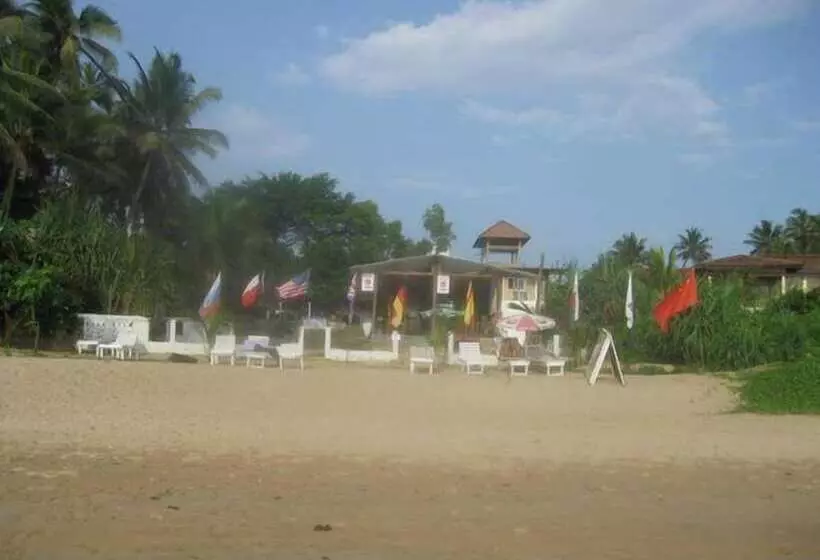 Fotos del hotel Latheena Resort:  11