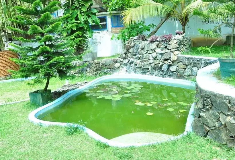 Fotos del hotel Latheena Resort:  2