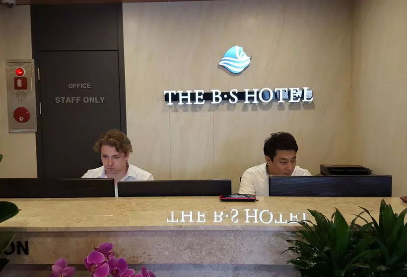 Fotos del hotel The Bs:  14