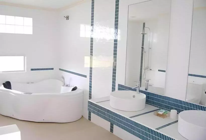 Fotos del hotel Sherwood Bay Resort & Aqua Sports Inc:  10