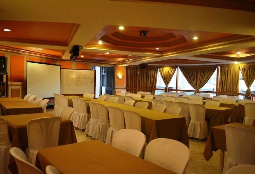 Fotos del hotel Elegant Circle Inn:  4