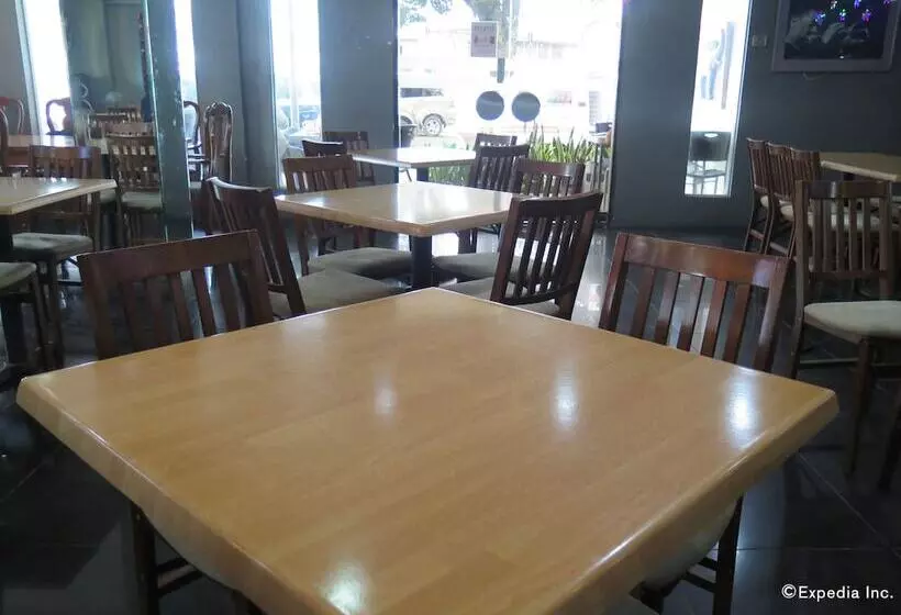 Fotos del hotel Elegant Circle Inn:  7