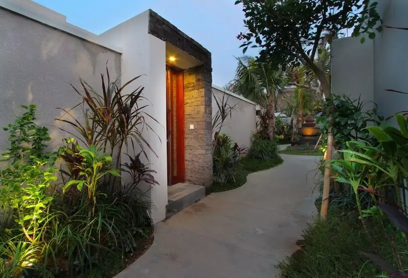 Fotos del hotel Royal Samaja Villas:  9