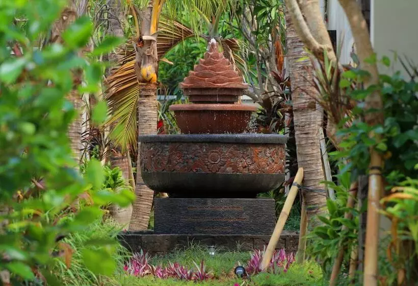 Fotos del hotel Royal Samaja Villas:  8