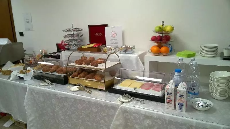 Fotos del hotel Albergo Guido Reni:  19