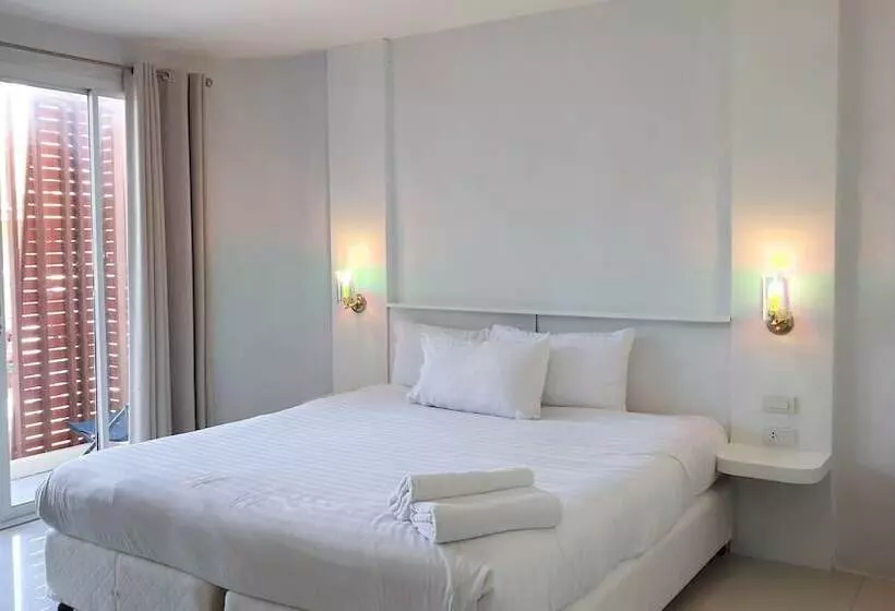 Goodnight Cha Am Minitel