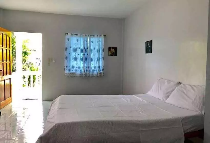 Fotos del hotel Honeycomb Tourist Inn:  20