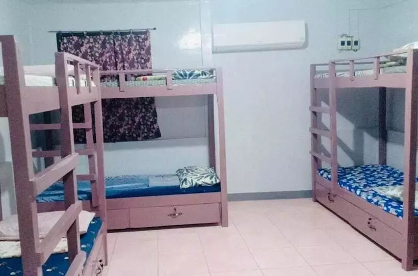 Fotos del hotel Honeycomb Tourist Inn:  25