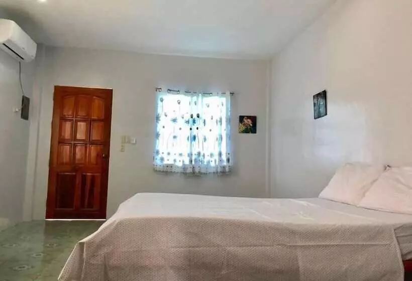 Fotos del hotel Honeycomb Tourist Inn:  23