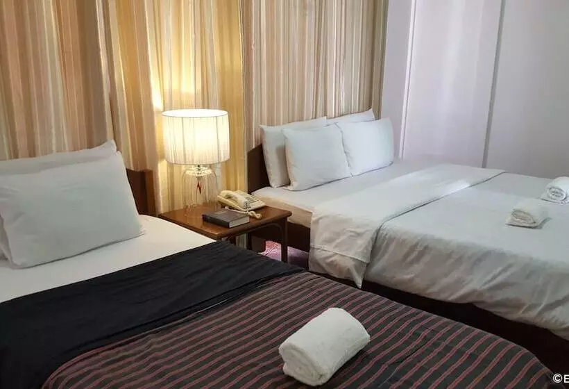 Fotos del hotel Honeycomb Tourist Inn:  13