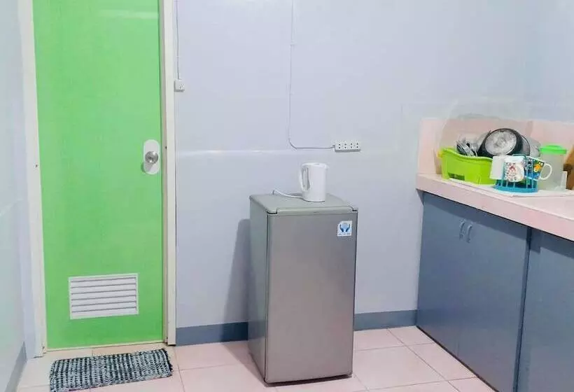 Fotos del hotel Honeycomb Tourist Inn:  2