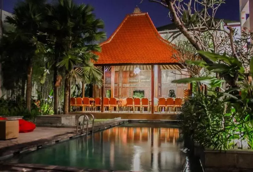 Fotos del hotel Dafam Savvoya Seminyak:  13