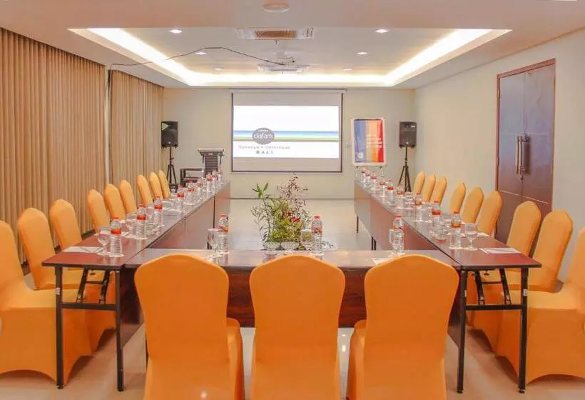 Fotos del hotel Dafam Savvoya Seminyak:  6