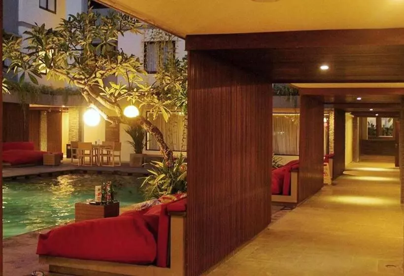 Fotos del hotel Dafam Savvoya Seminyak:  17