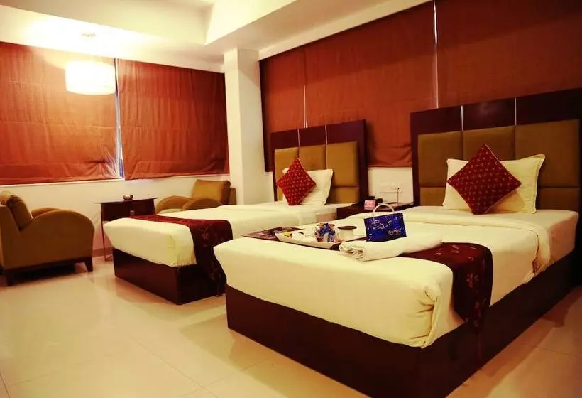 Fotos del hotel Bhairavee:  12