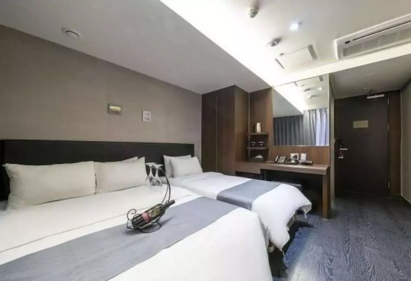 Fotos del hotel Grand Palace:  18