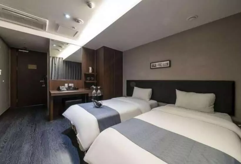 Fotos del hotel Grand Palace:  5