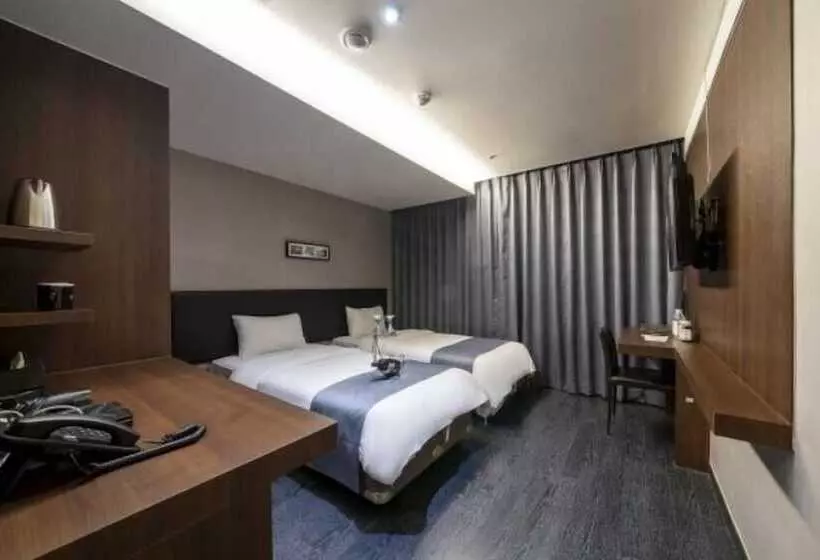 Fotos del hotel Grand Palace:  8