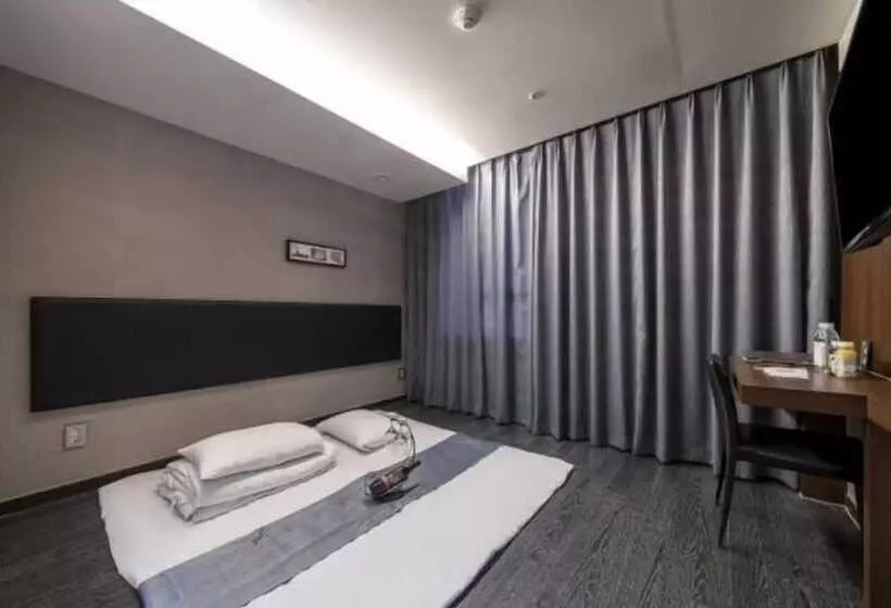 Fotos del hotel Grand Palace:  12