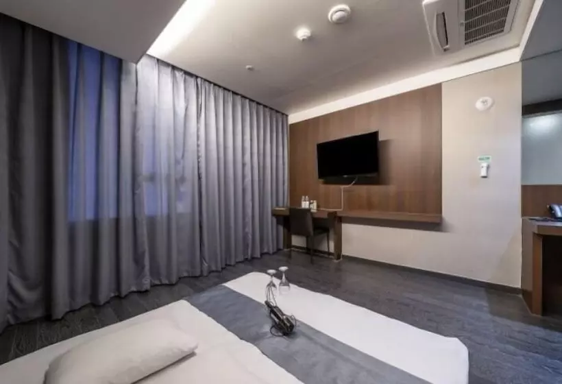 Fotos del hotel Grand Palace:  23