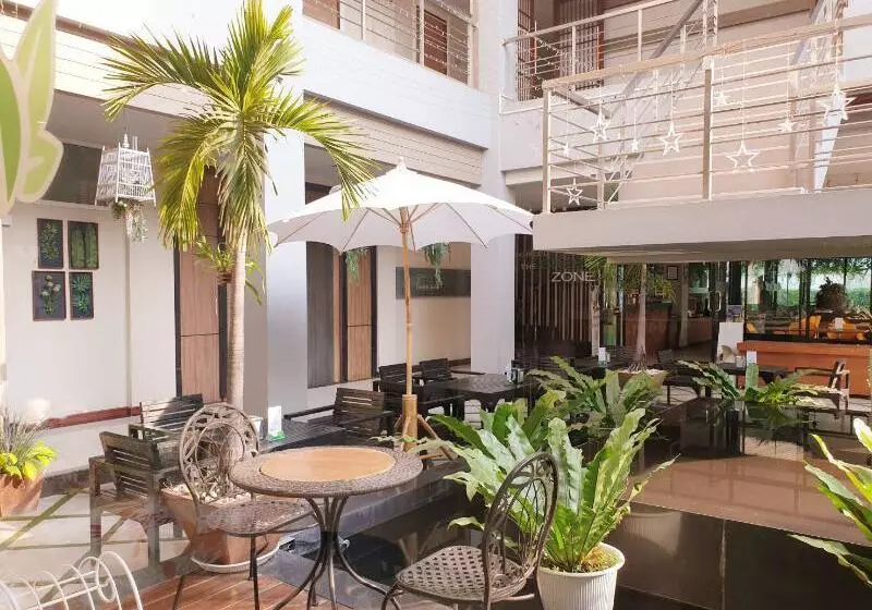 Fotos del hotel Green  And Resort:  2