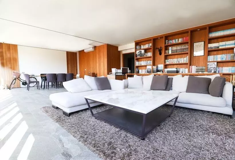 Fotos del hotel Roots Inn:  13