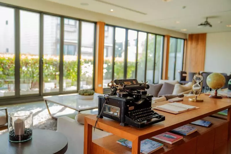 Fotos del hotel Roots Inn:  20