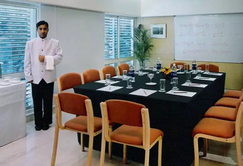 Fotos del hotel Centurion Inn:  9