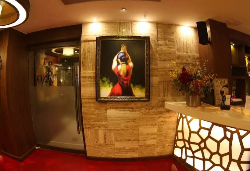 Fotos del hotel The Legends:  3