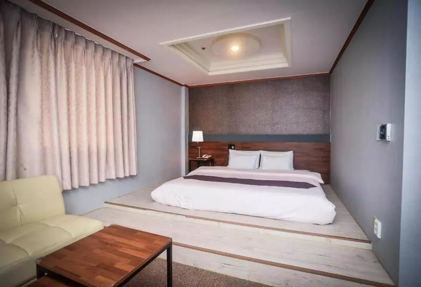 Fotos del hotel Noblesse:  7