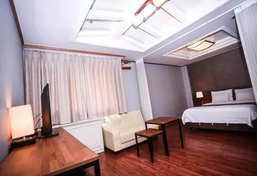 Fotos del hotel Noblesse:  16