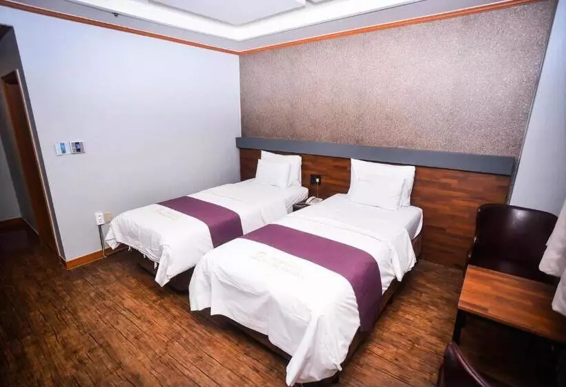 Fotos del hotel Noblesse:  2