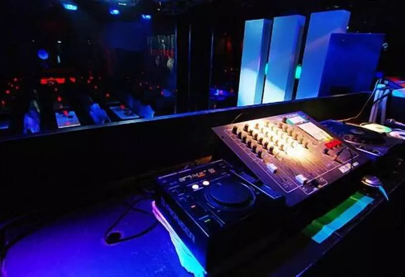 Fotos del hotel Noblesse:  8